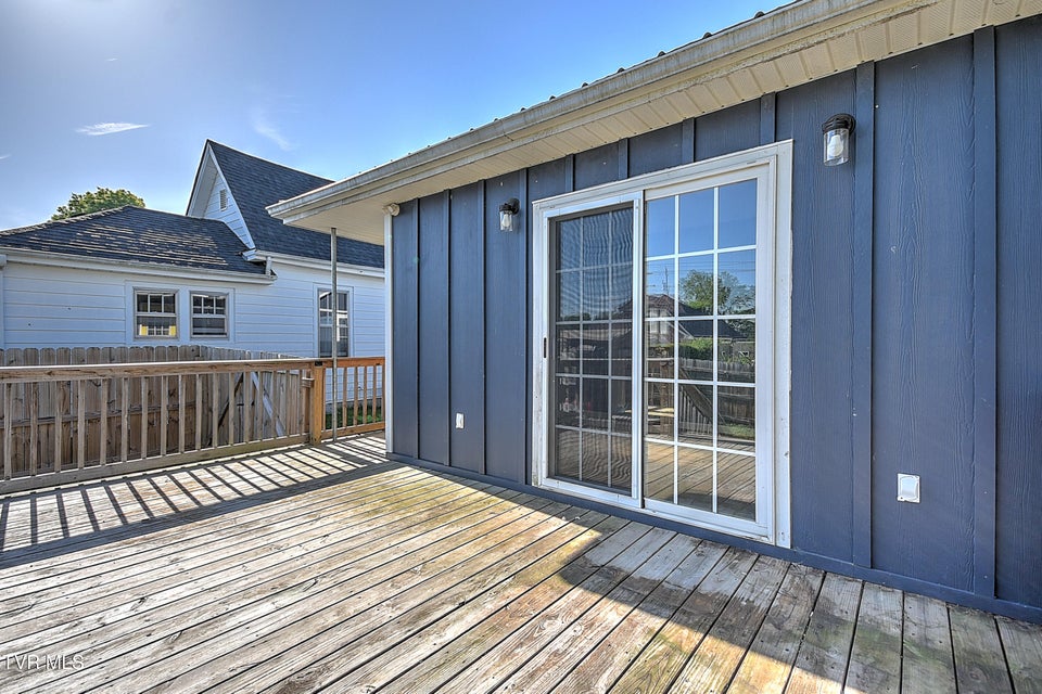 Photo #33: 1315 Anderson Street