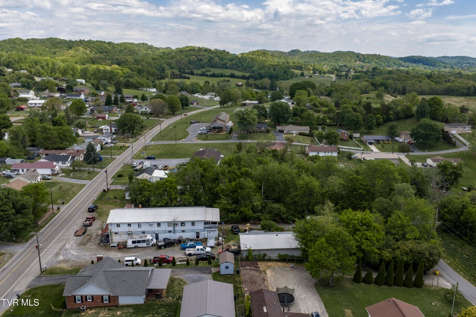 Photo #29: 3425 Bloomingdale Road