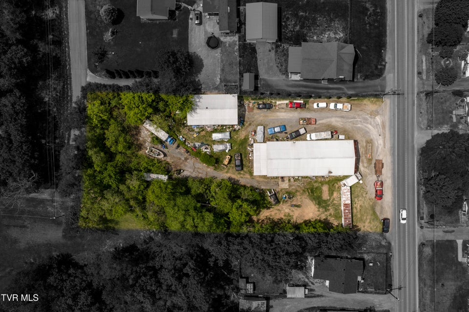 Photo #34: 3425 Bloomingdale Road