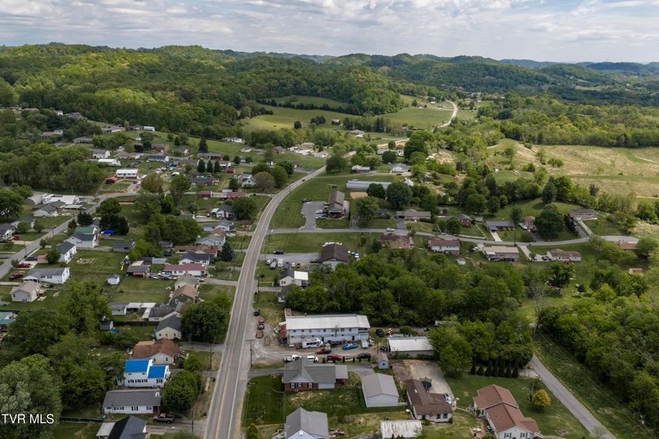 Photo #38: 3425 Bloomingdale Road