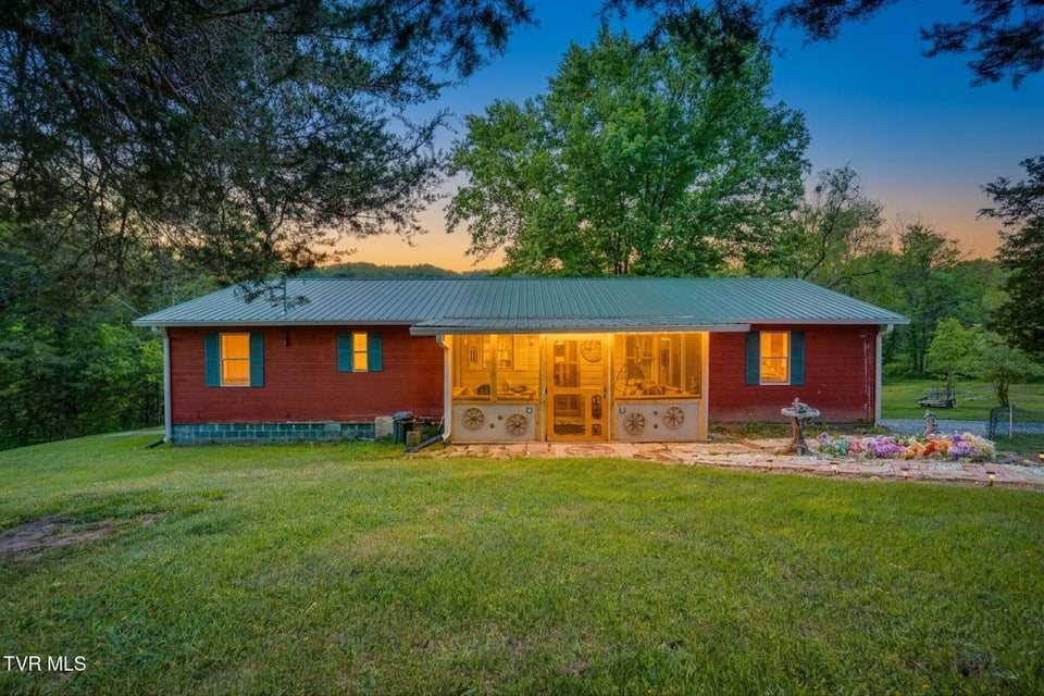 Photo #36: 111 Clinch Valley Road