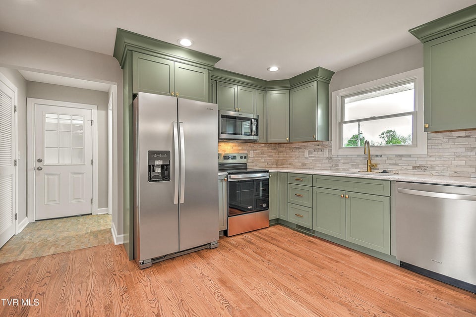 Photo #8: 25084 Hillman Highway