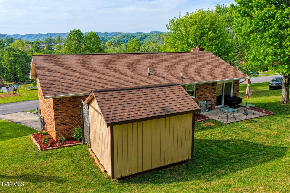 Photo #8: 820 Sherbrooke Circle