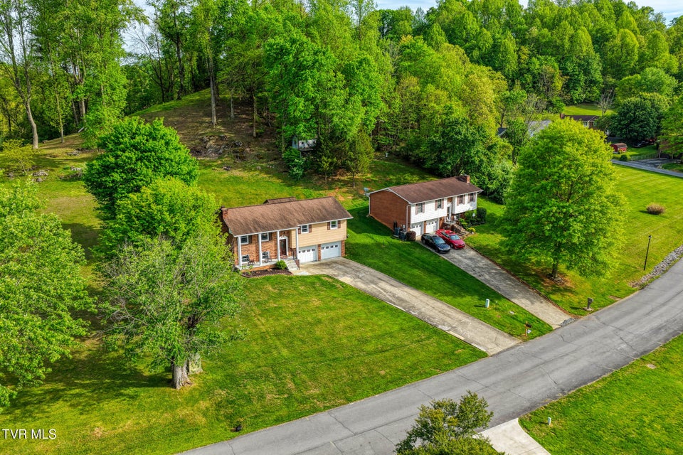 Photo #21: 820 Sherbrooke Circle