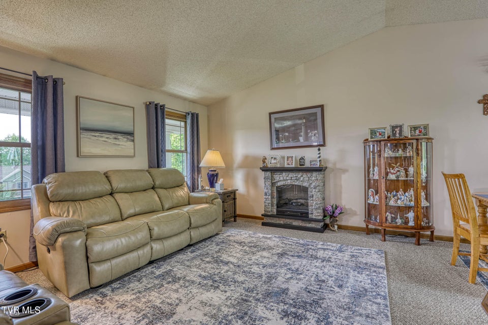 Photo #24: 820 Sherbrooke Circle