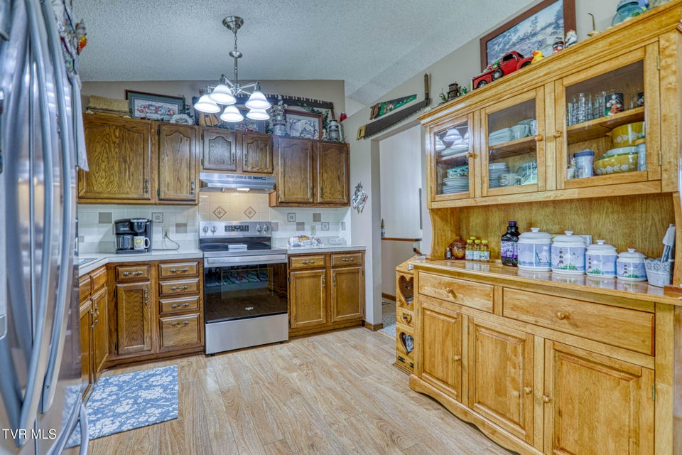 Photo #28: 820 Sherbrooke Circle