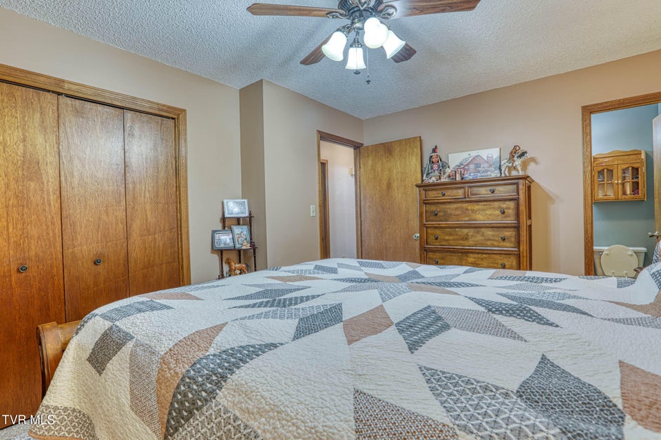 Photo #32: 820 Sherbrooke Circle