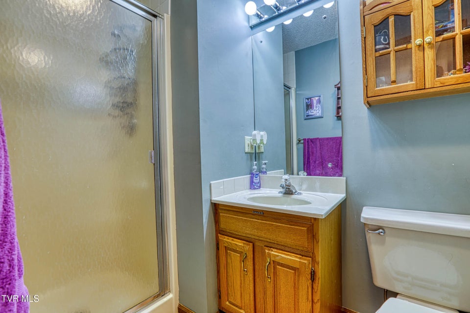 Photo #33: 820 Sherbrooke Circle