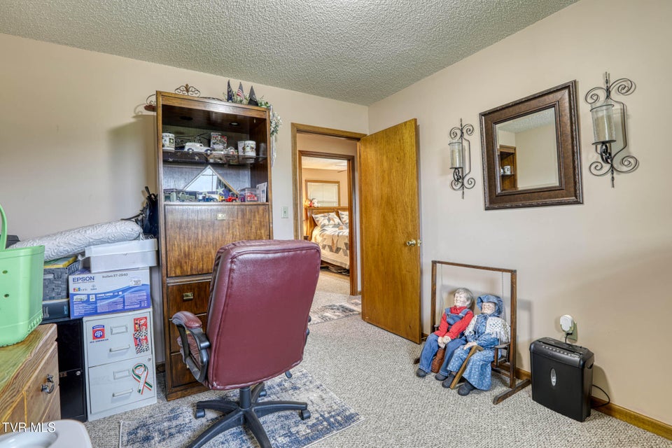 Photo #40: 820 Sherbrooke Circle