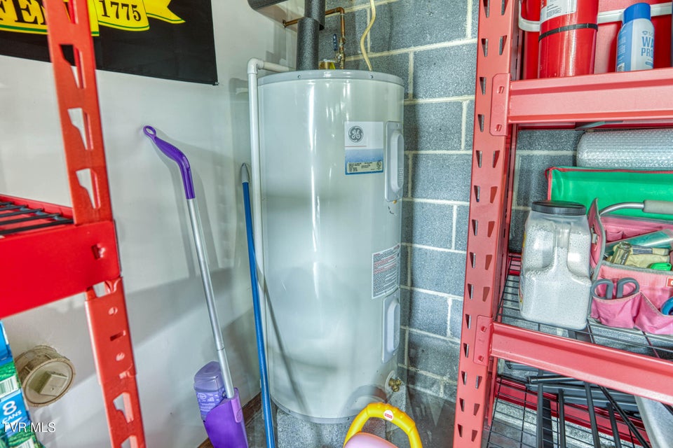 Photo #49: 820 Sherbrooke Circle