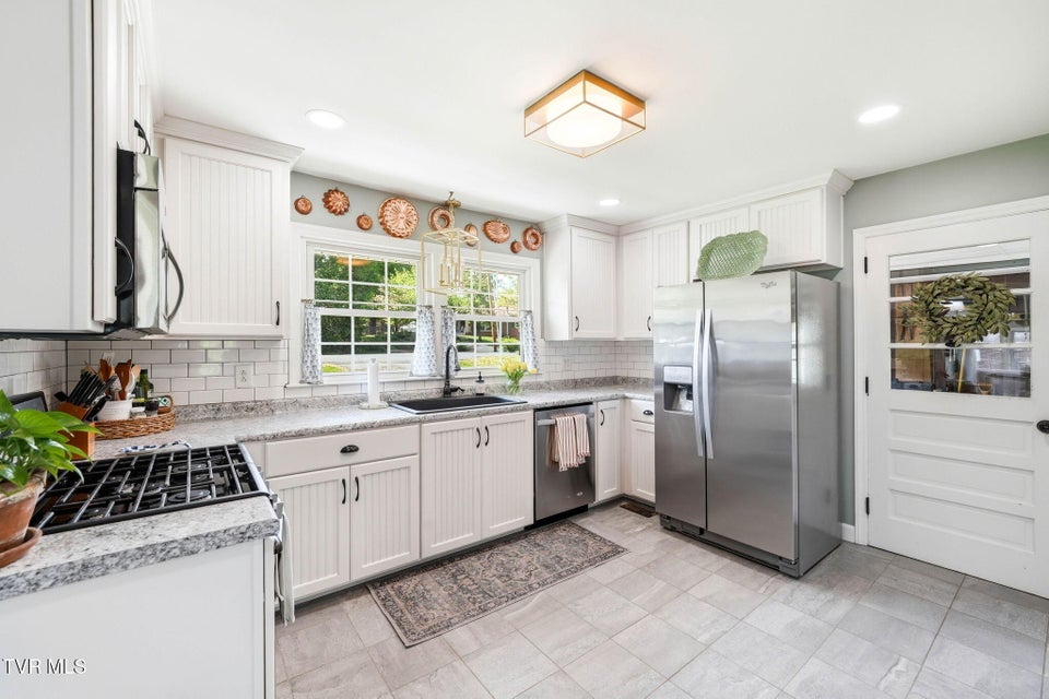 Photo #4: 1308 Oxford Place