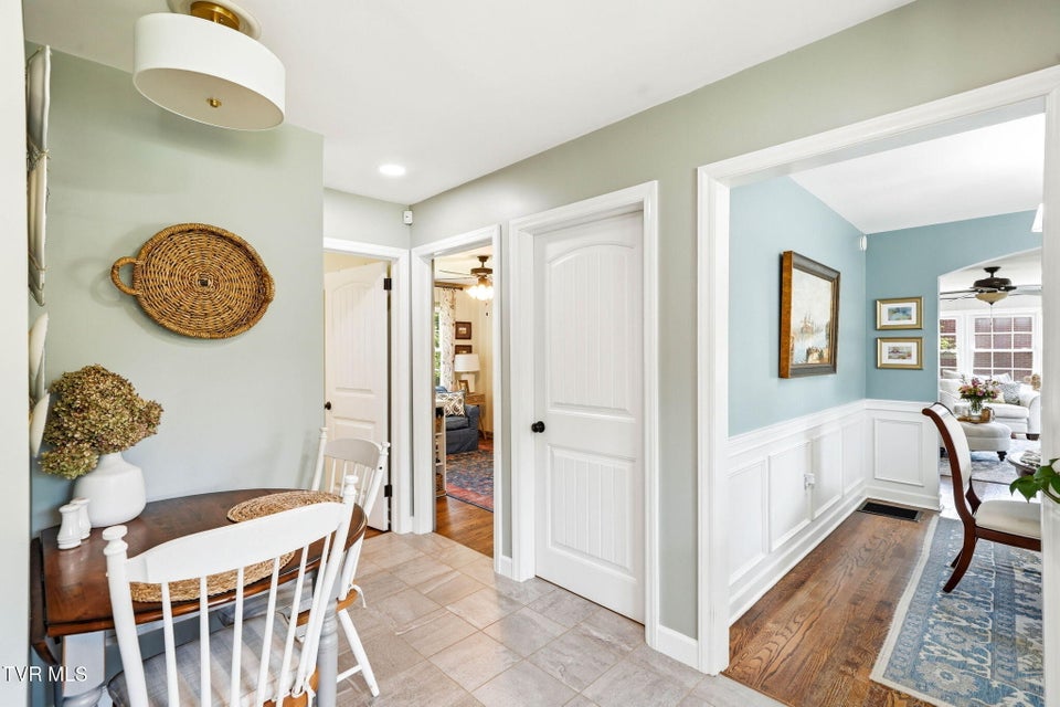 Photo #14: 1308 Oxford Place