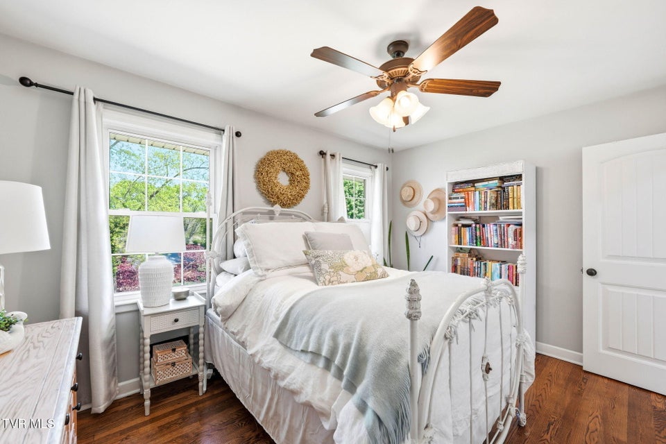 Photo #21: 1308 Oxford Place