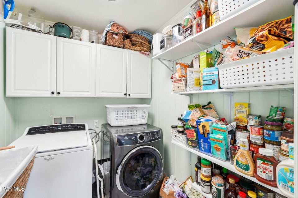 Photo #12: 1308 Oxford Place