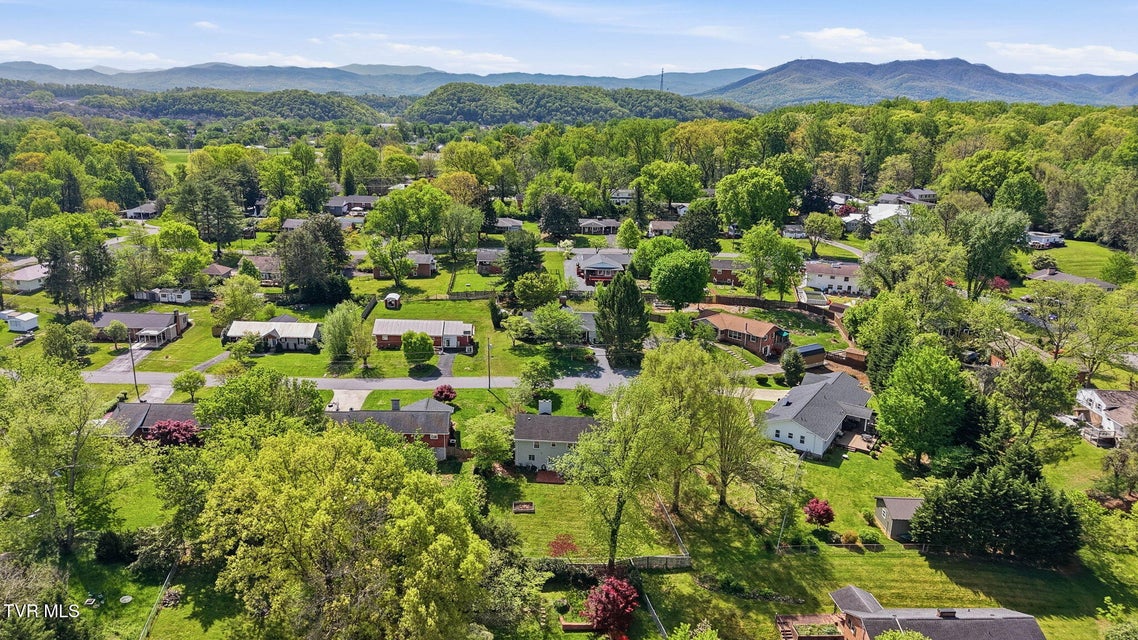 Photo #38: 1308 Oxford Place