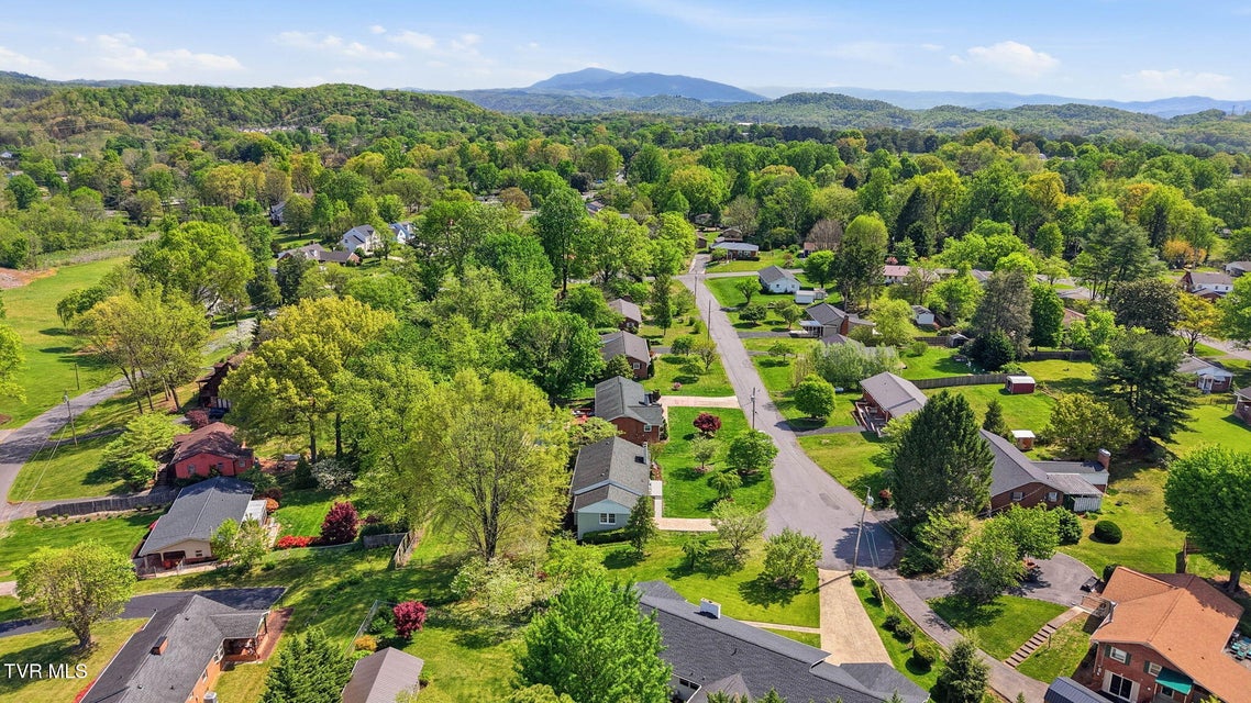 Photo #40: 1308 Oxford Place