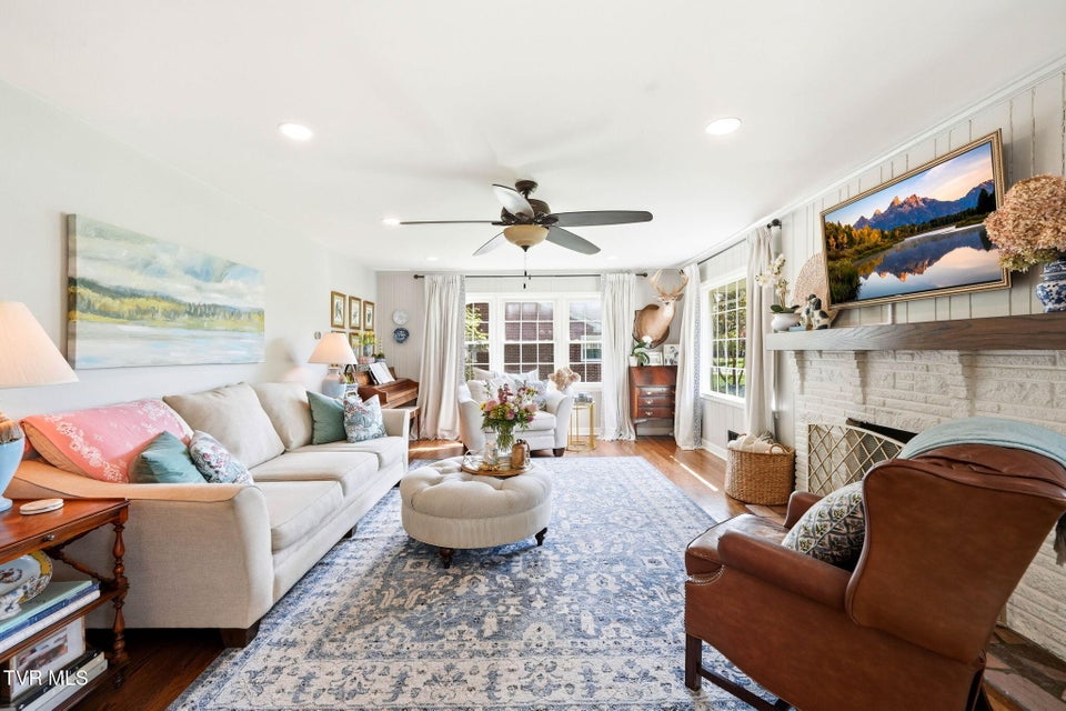 Photo #7: 1308 Oxford Place