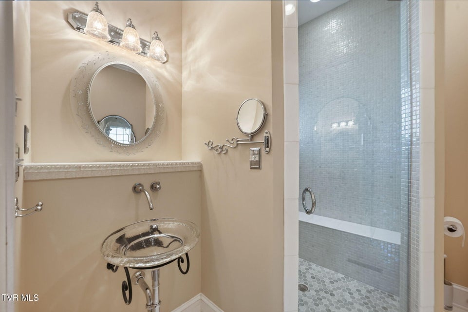 Photo #24: 133 Knob Creek Dock Road