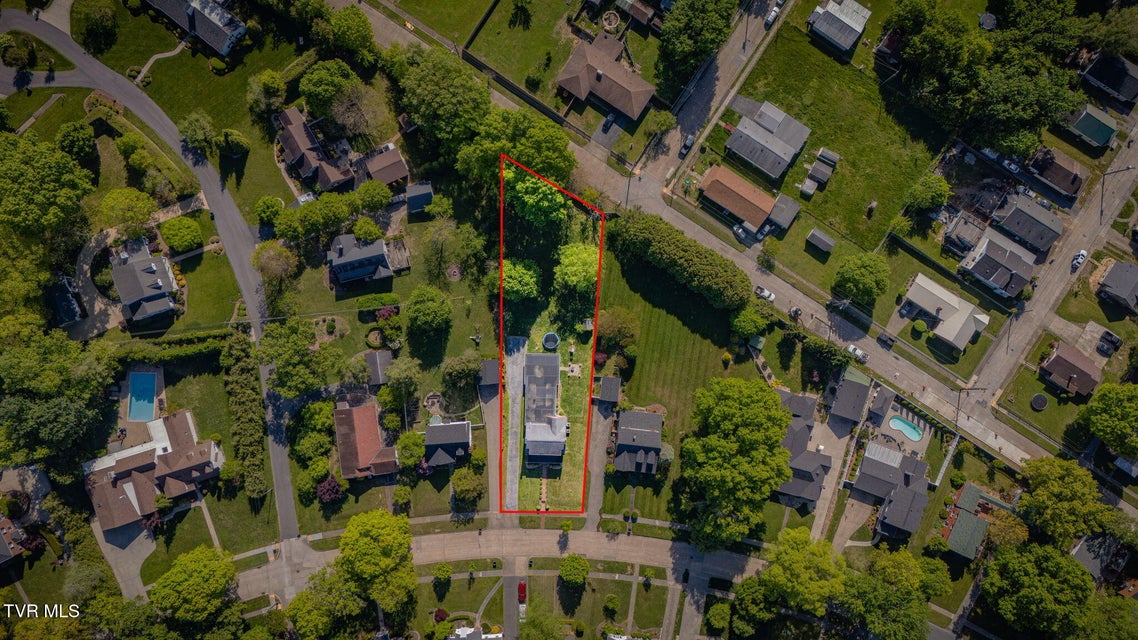 Photo #35: 1608 Crescent Drive