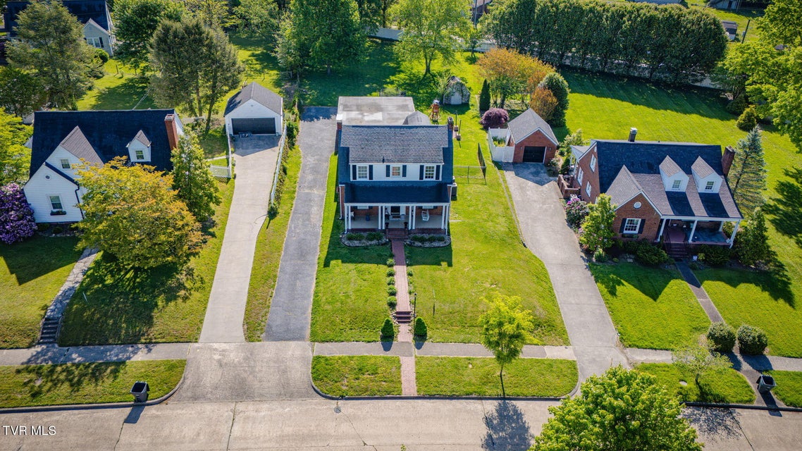 Photo #45: 1608 Crescent Drive