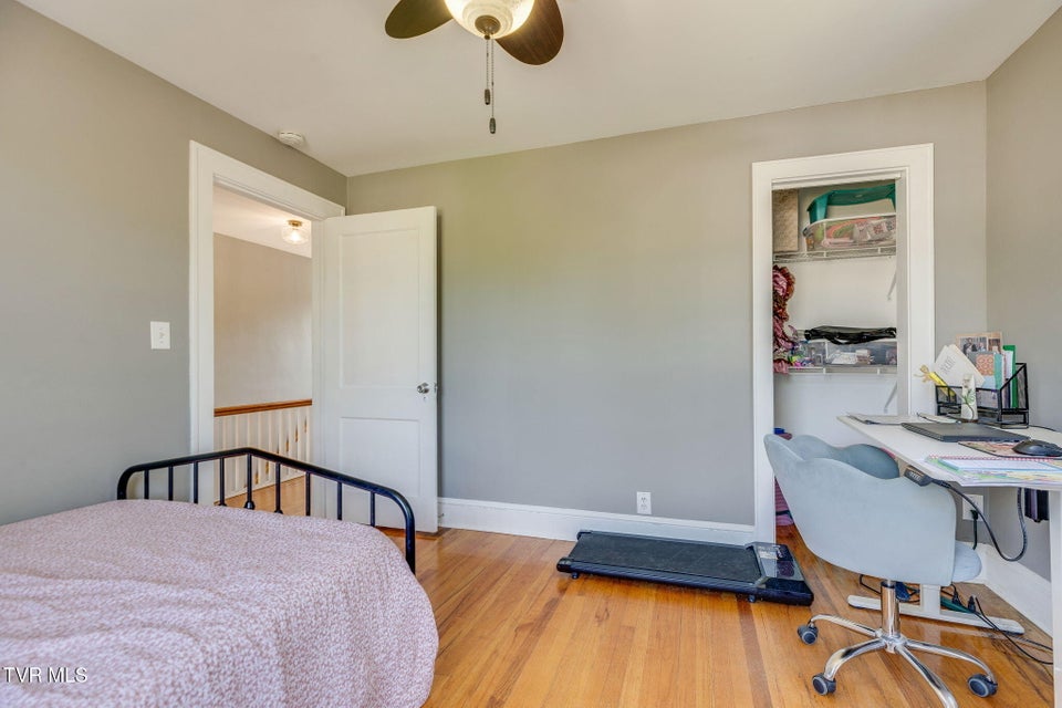 Photo #25: 1608 Crescent Drive