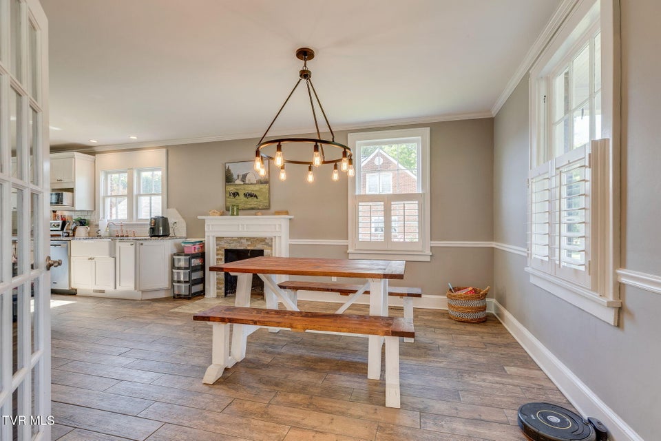 Photo #16: 1608 Crescent Drive