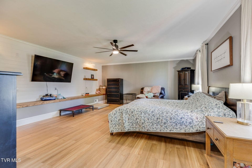 Photo #12: 1608 Crescent Drive