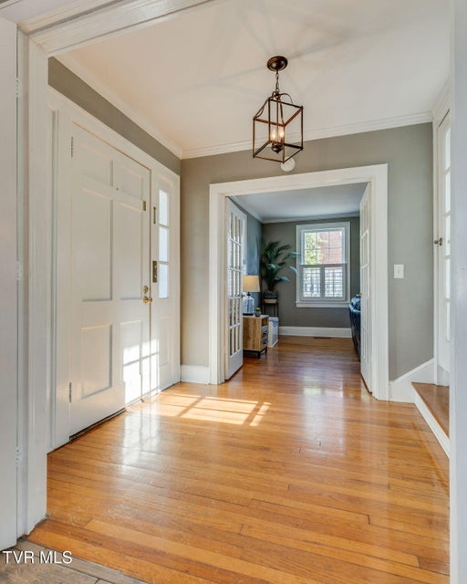 Photo #7: 1608 Crescent Drive