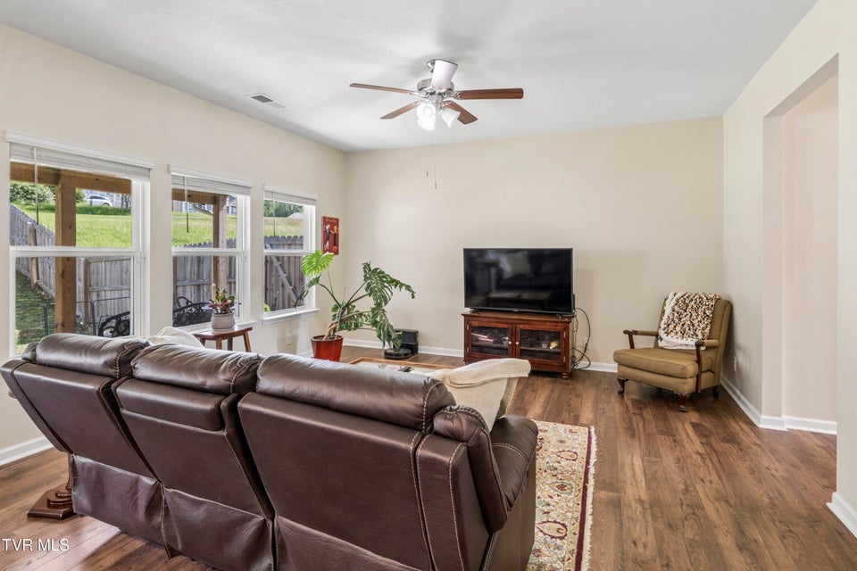 Photo #19: 99 Sessile Court