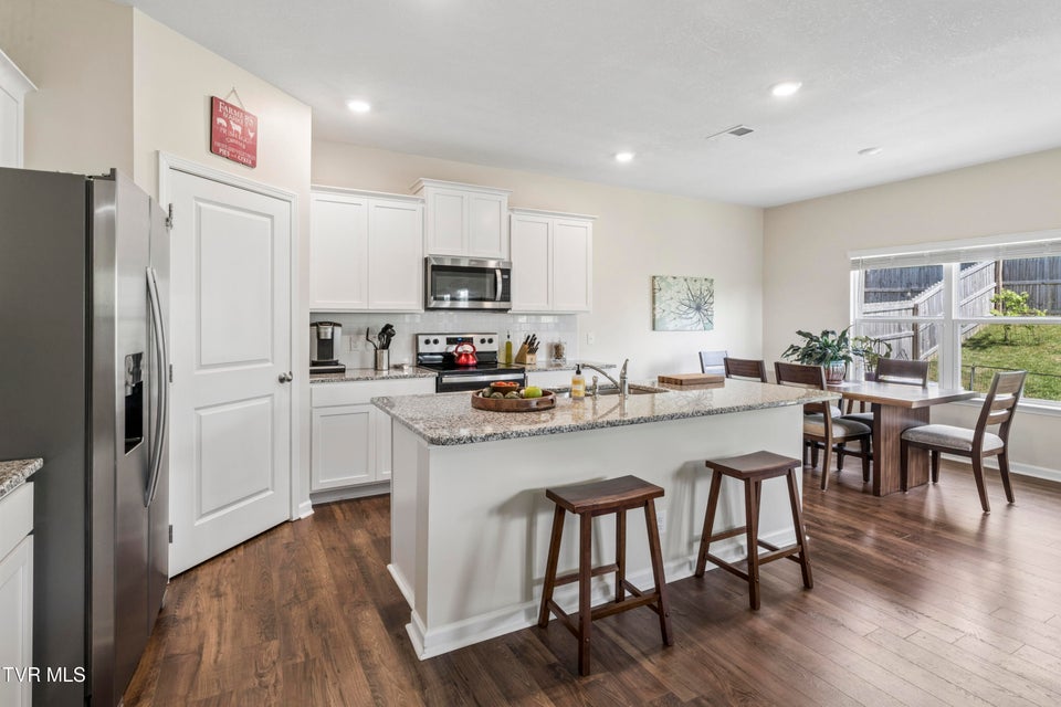 Photo #20: 99 Sessile Court