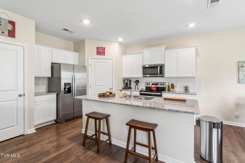 Photo #21: 99 Sessile Court