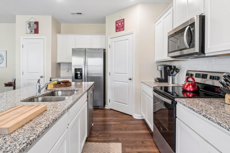 Photo #24: 99 Sessile Court