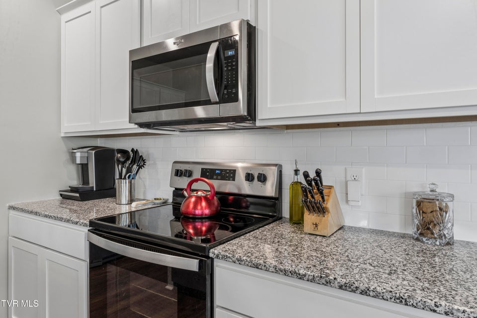 Photo #26: 99 Sessile Court