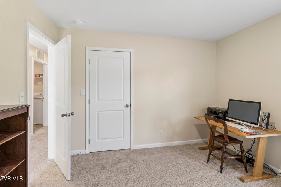 Photo #33: 99 Sessile Court