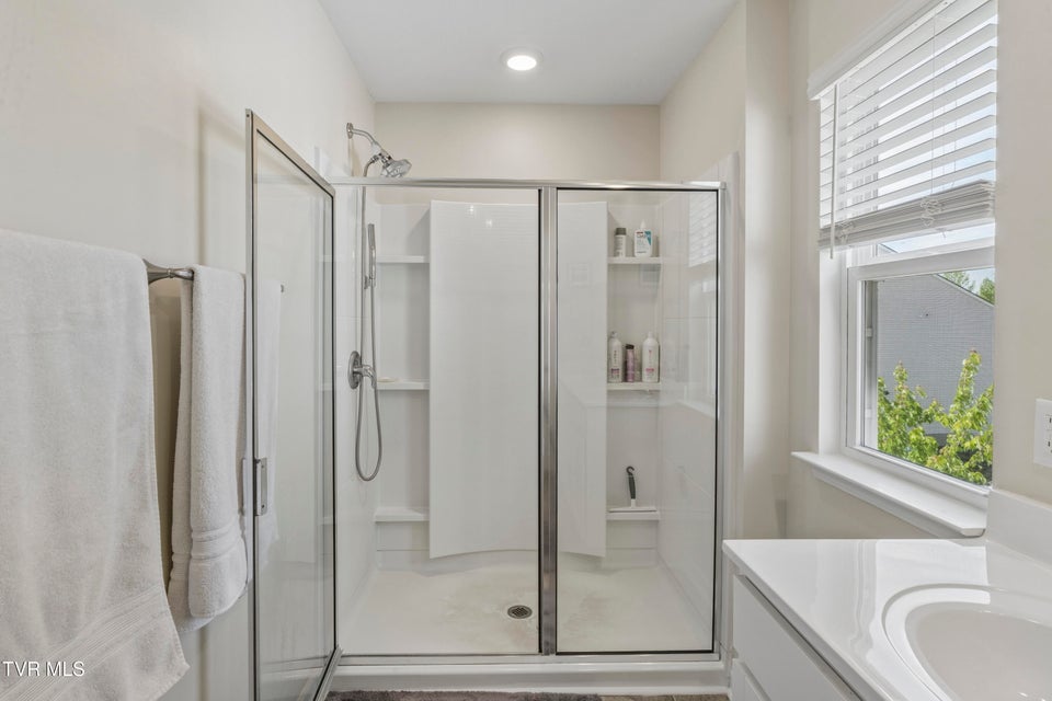 Photo #37: 99 Sessile Court