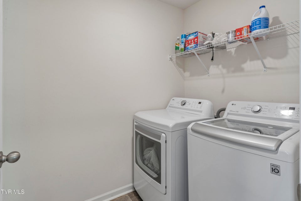 Photo #39: 99 Sessile Court