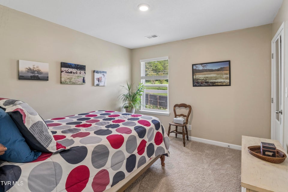 Photo #40: 99 Sessile Court