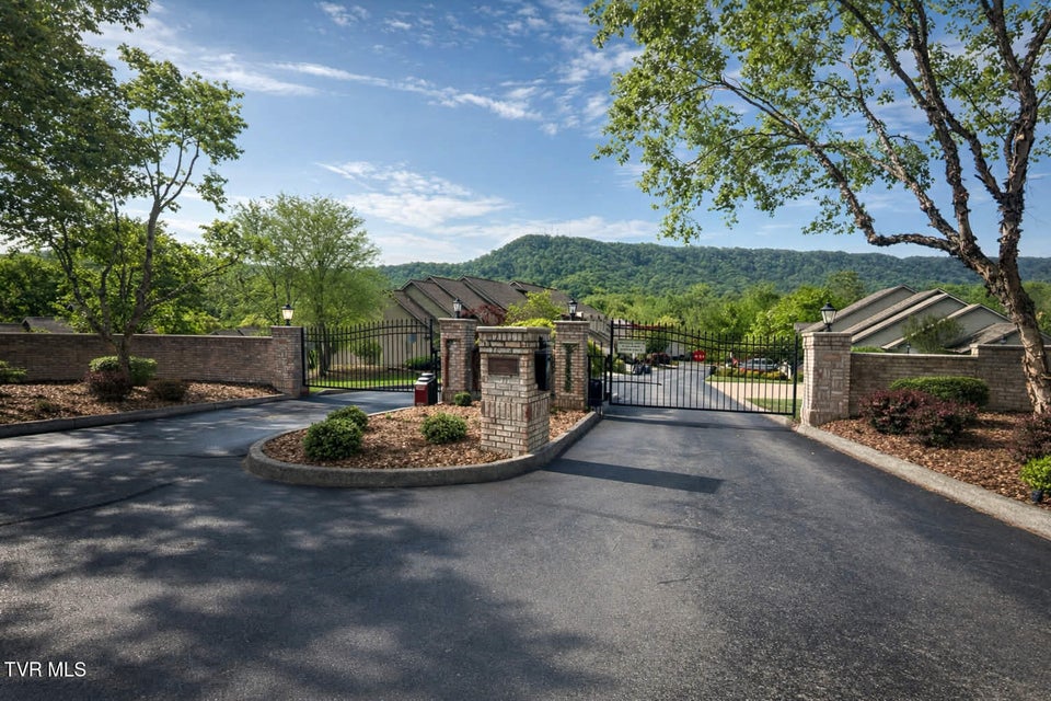 Photo #10: 1911 Birchfield Pvt Court