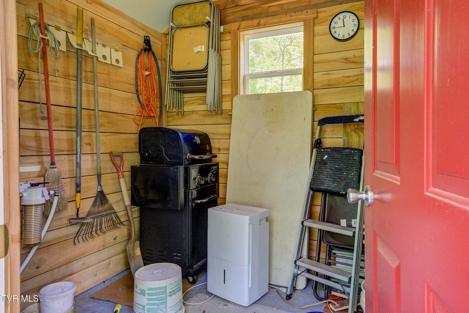 Photo #33: 994 Fairview Road