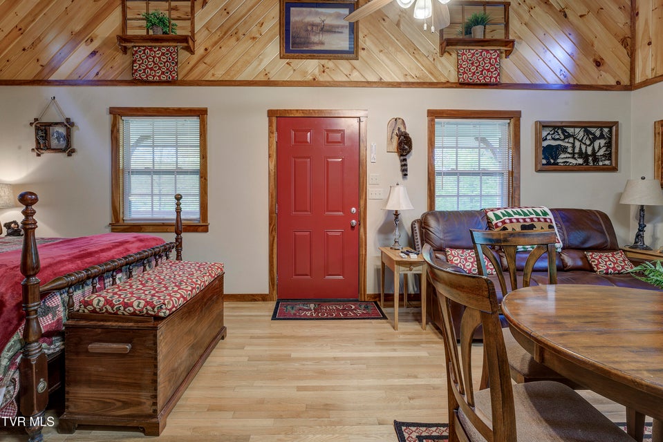 Photo #47: 994 Fairview Road