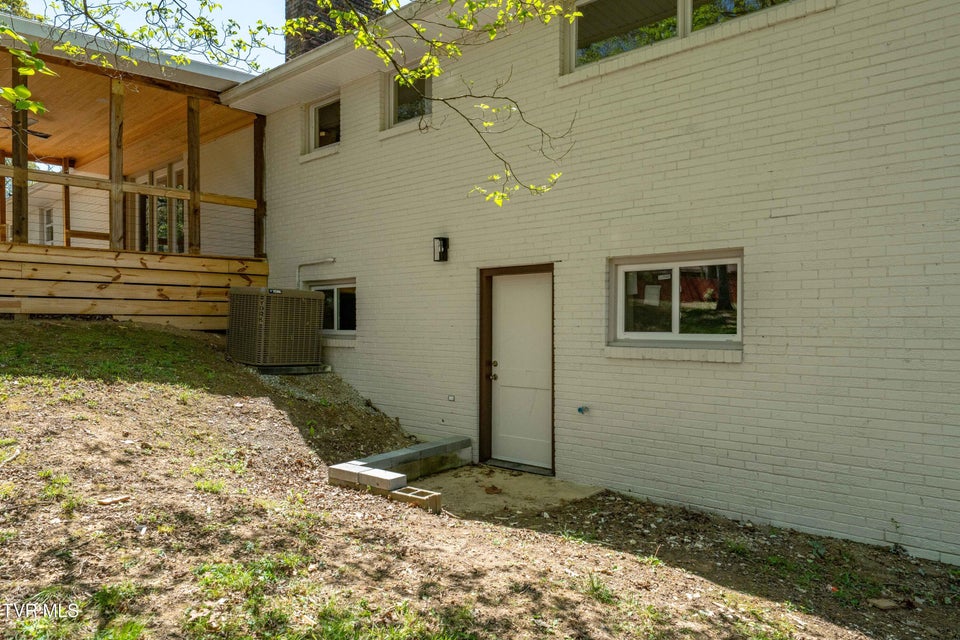 Photo #62: 2108 Tallwood Drive