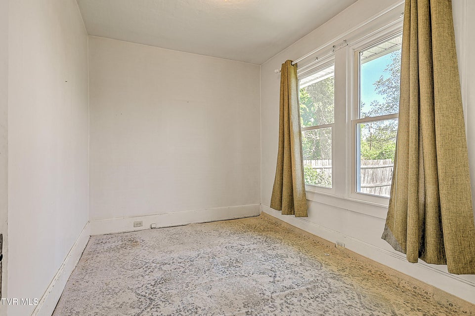 Photo #20: 400 New Street