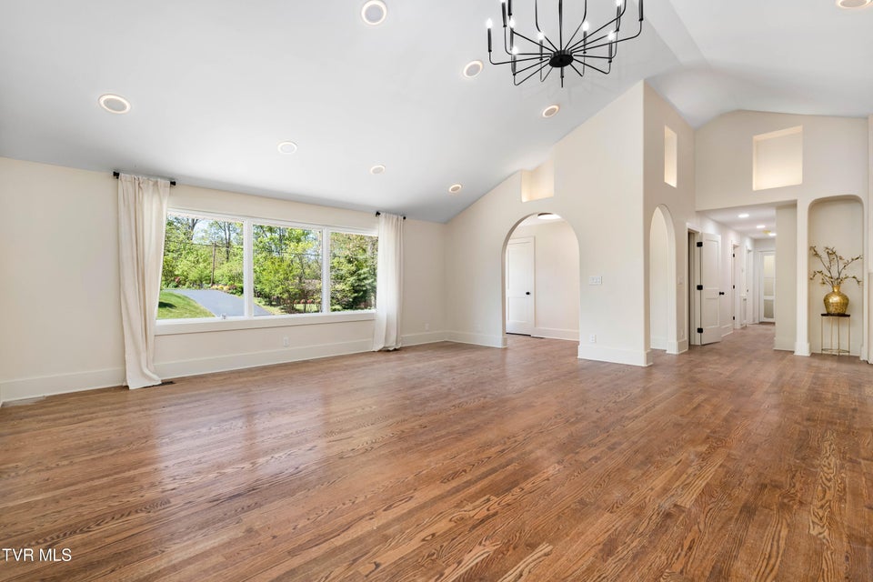 Photo #9: 2108 Tallwood Drive