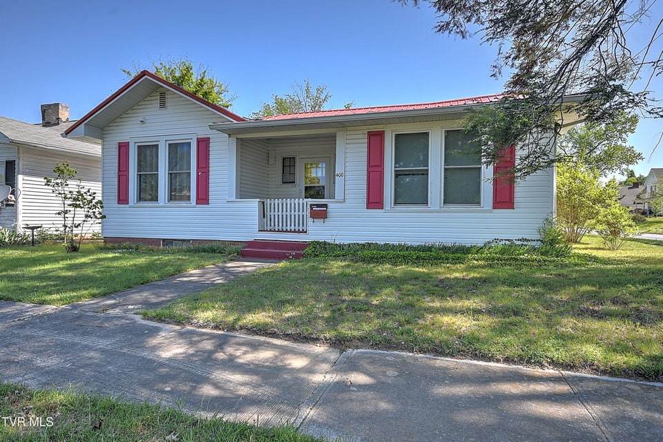 Photo #38: 400 New Street