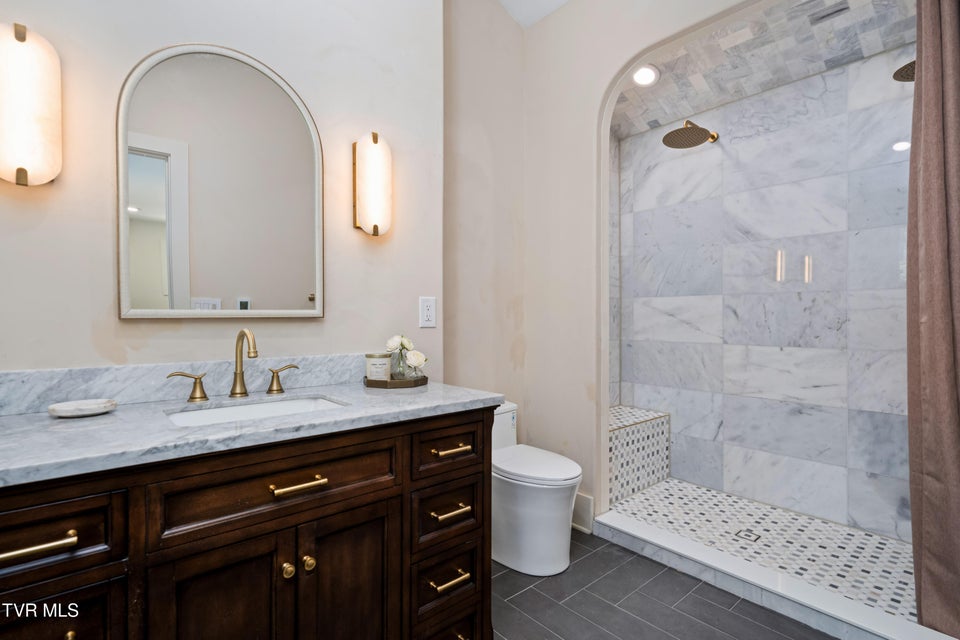 Photo #33: 2108 Tallwood Drive