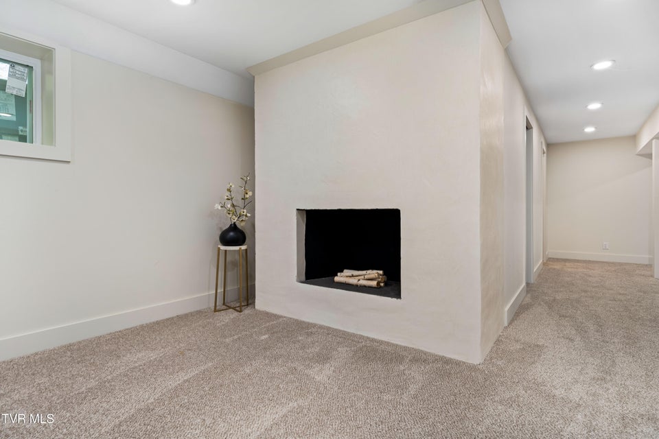 Photo #38: 2108 Tallwood Drive