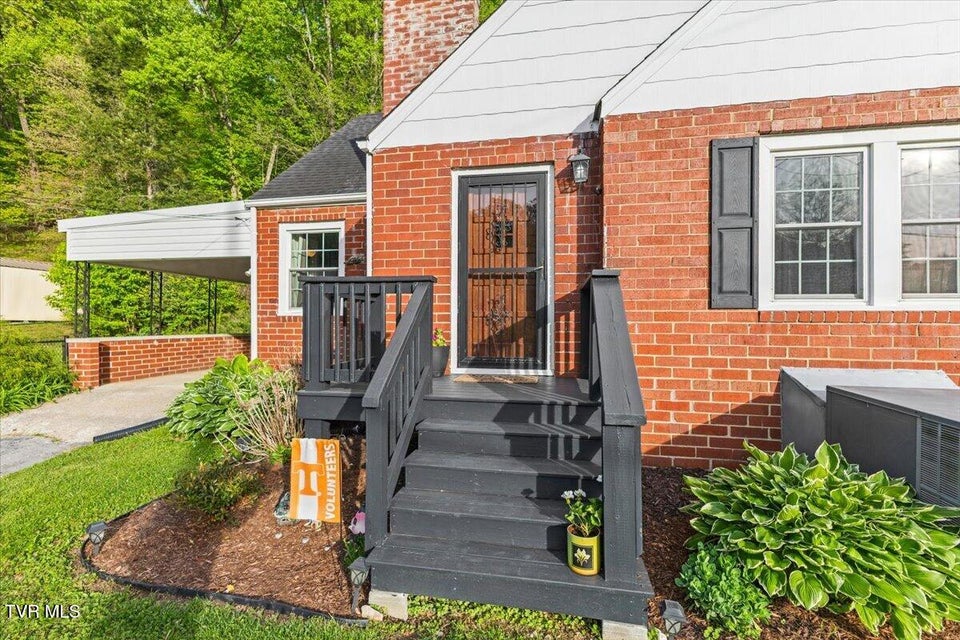 Photo #2: 161 Hemlock Road