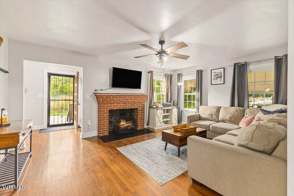 Photo #17: 161 Hemlock Road