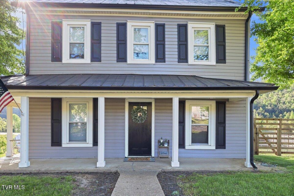 Photo #2: 2829 &2839 Rock Springs Road