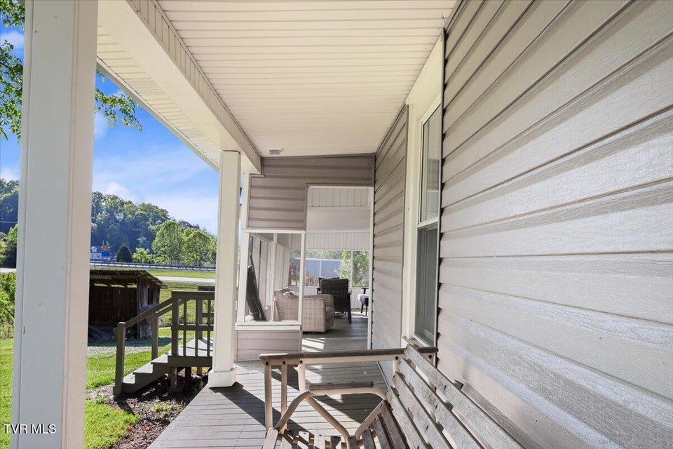 Photo #6: 2829 &2839 Rock Springs Road